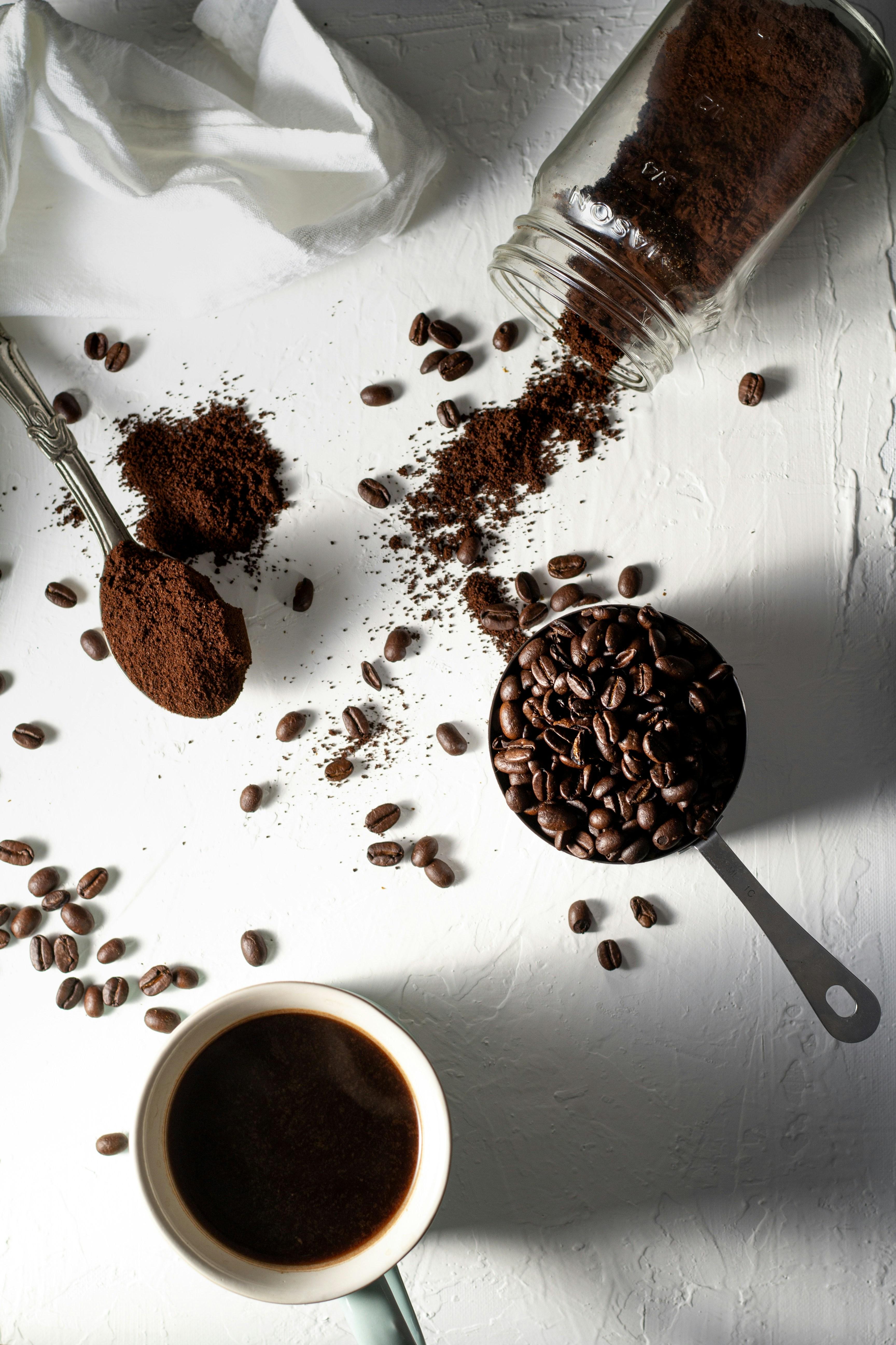 Balancing Energy: The Pros and Cons of Caffeine for Yogis