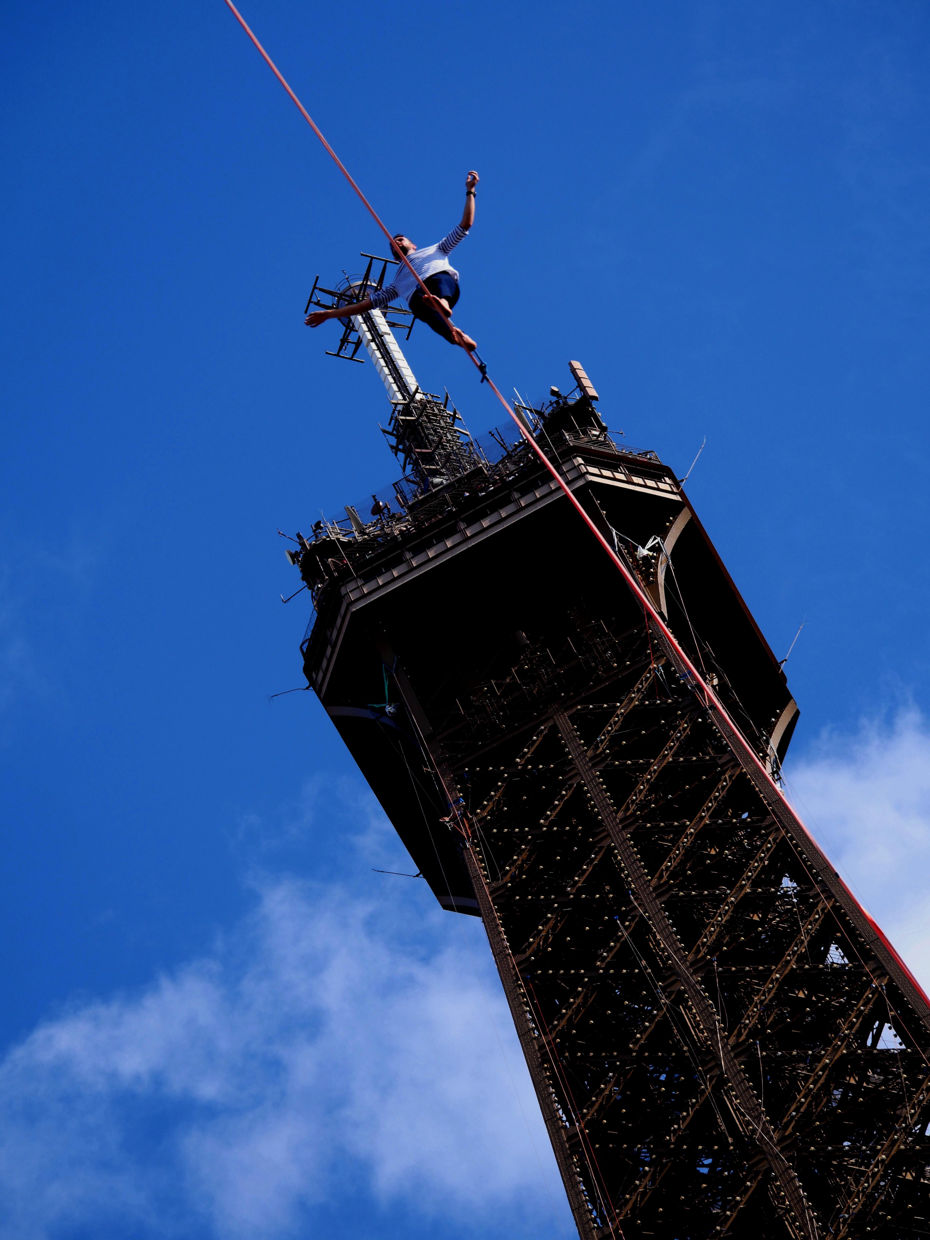 Guiding Breath: Expert Tips for a Harmonious Family Practice