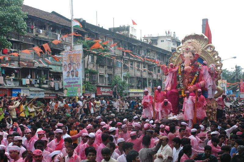 Finding Peace Together Exploring⁢ the Benefits⁣ of Family Yoga